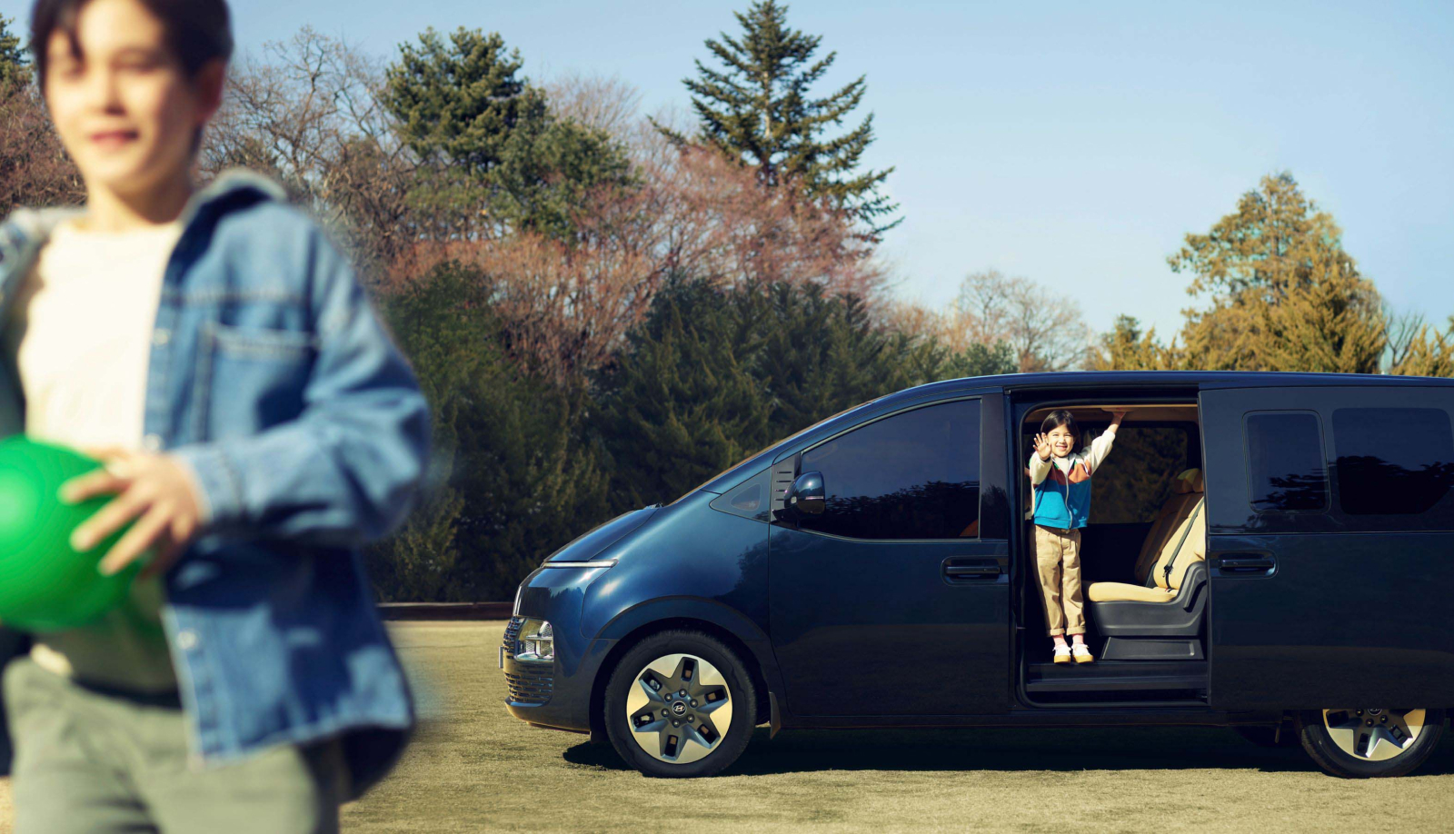 Design sketch of the all-new Hyundai Tucson compact SUV interior design.