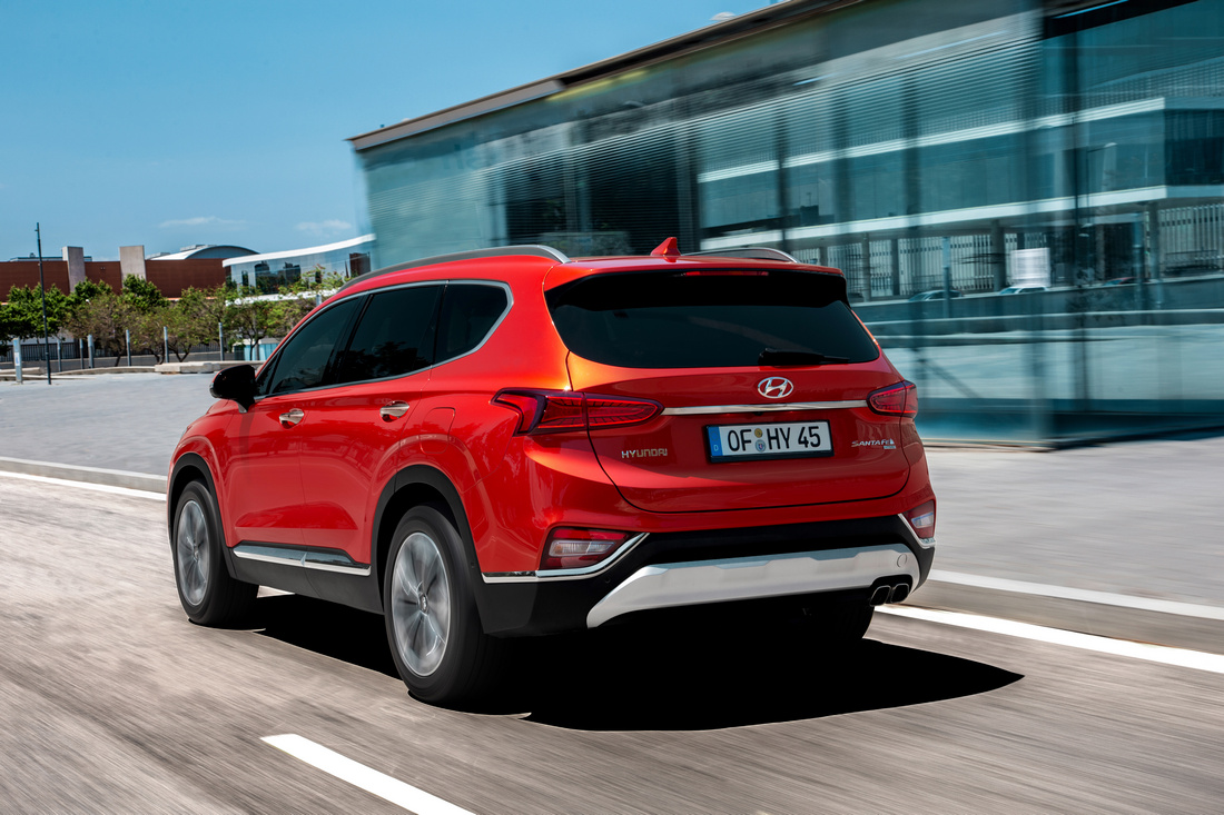 Закордонні автоЗМІ про новий Hyundai Santa Fe: найкращі відгуки | Хюндай Мотор Україна - фото 9
