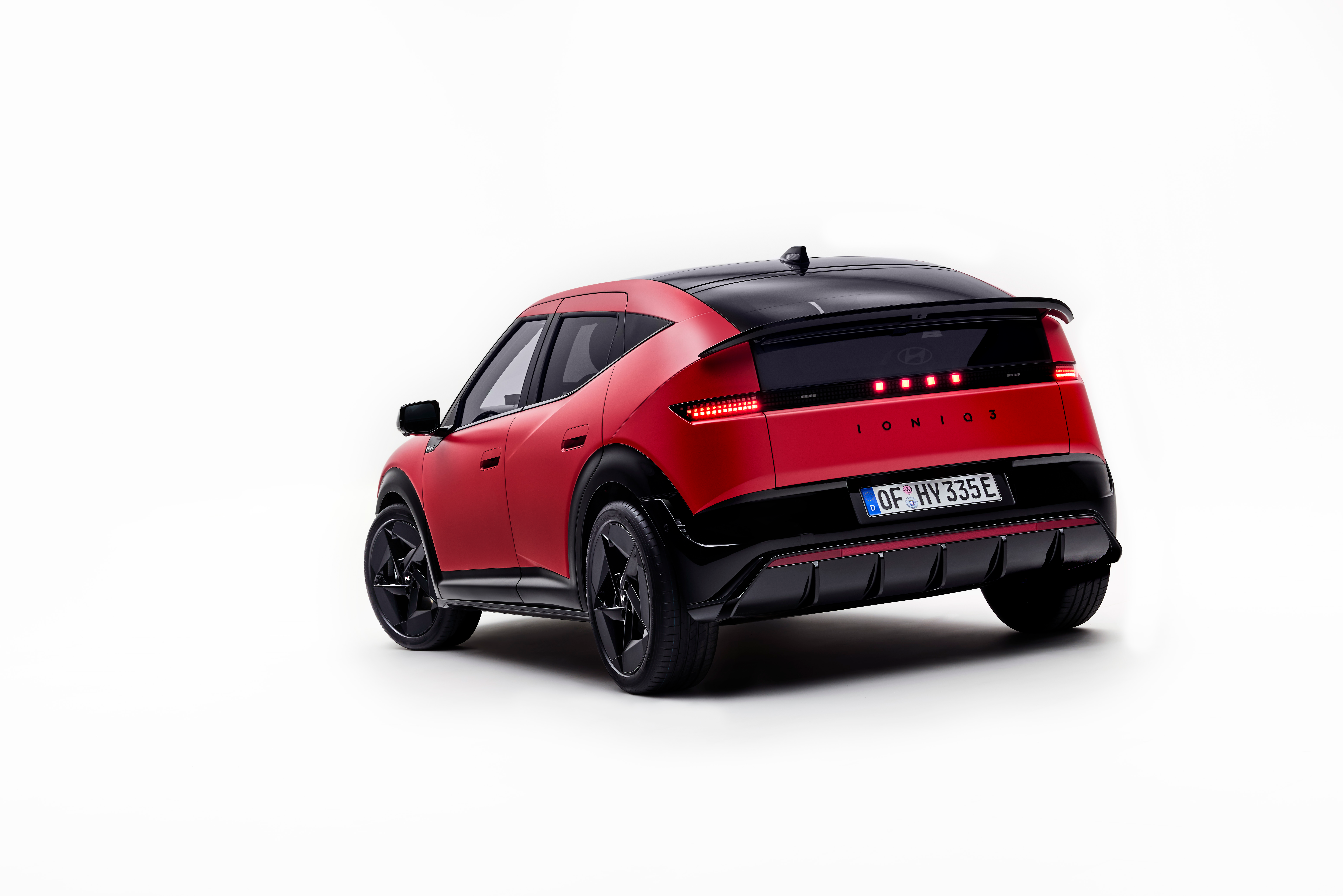 Hyundai Motor Europe представляє IONIQ 3: Aero Hatch нового покоління, що піднімає на новий рівень технології електроавтомобілів задля простоти, місткості та інтуїтивності водіння | Хюндай Мотор - фото 7