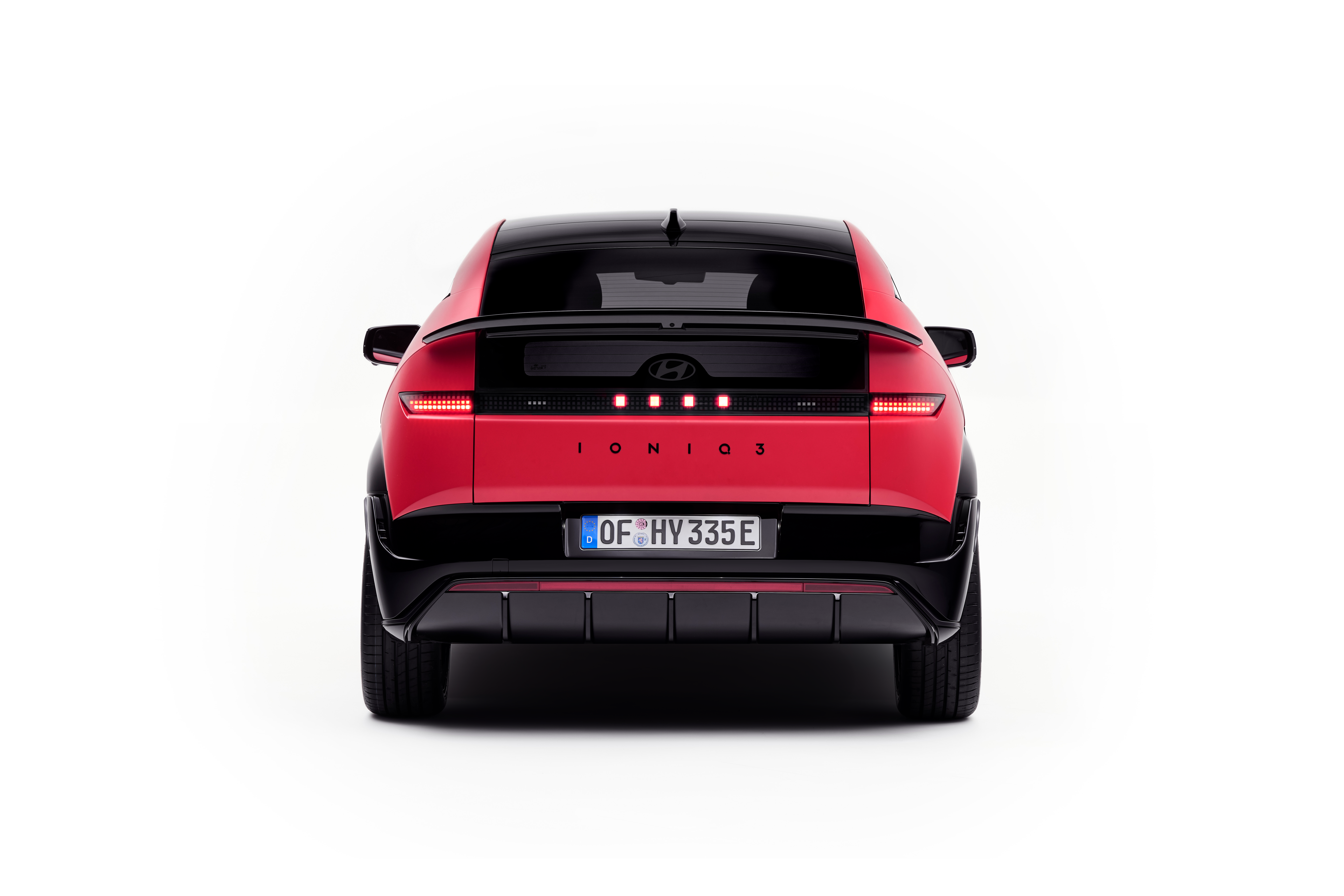 Hyundai Motor Europe представляє IONIQ 3: Aero Hatch нового покоління, що піднімає на новий рівень технології електроавтомобілів задля простоти, місткості та інтуїтивності водіння | Хюндай Мотор - фото 12