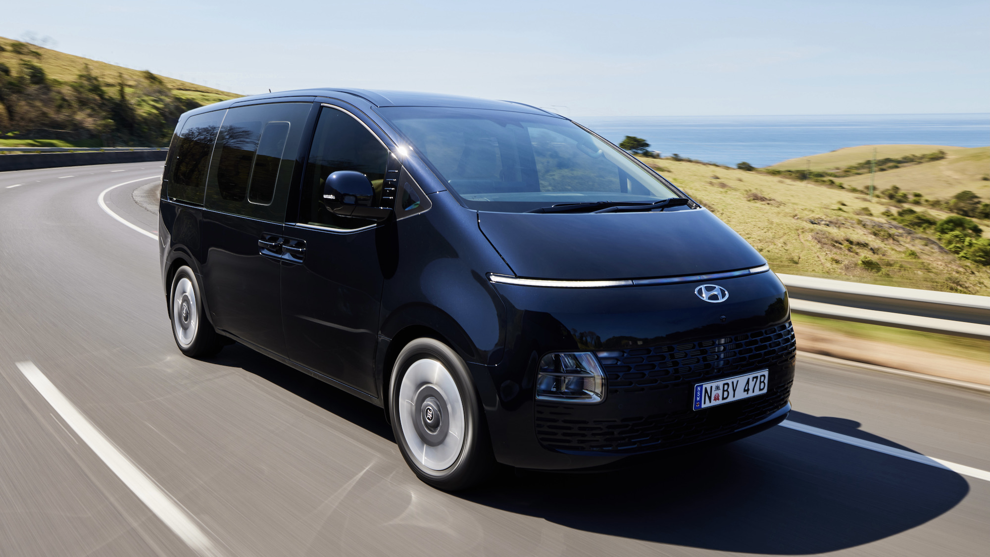 Hyundai STARIA двічі поспіль стає переможцем у премії “Найкращі автомобілі”. | Хюндай Мотор Україна - фото 6