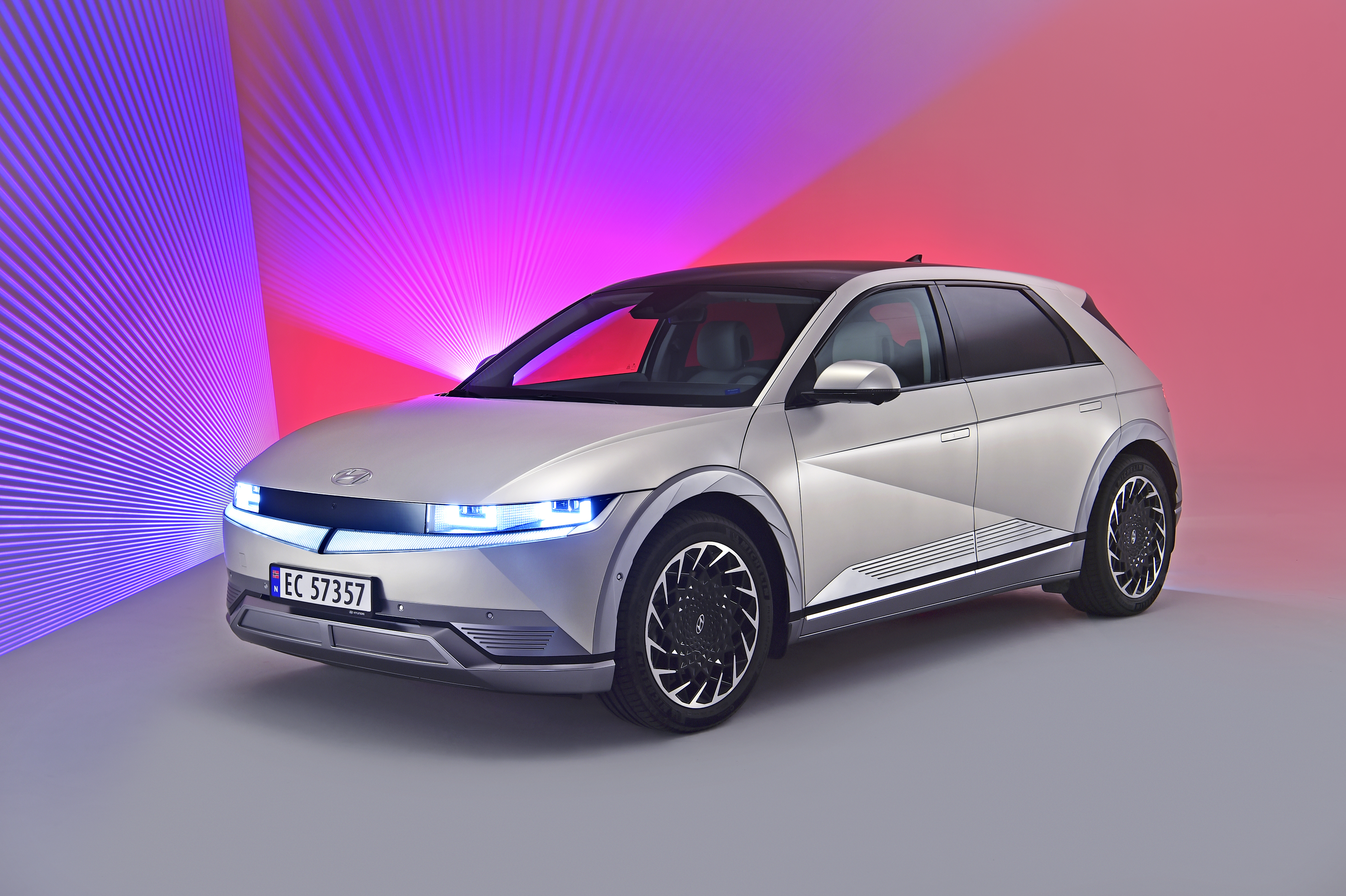 Бренд Hyundai отримав шість нагород, серед яких головна нагорода «Автомобіль року 2021» за модель IONIQ 5 | Хюндай Мотор Україна - фото 6